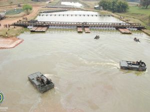 Ponte Bailey com Suporte Flutuante 